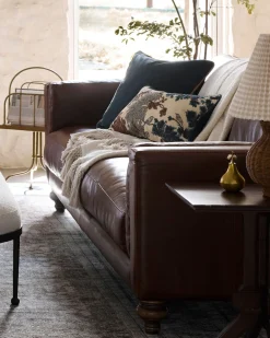 VND8096 CODA MX INC Andrews Leather Sofa