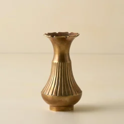 VND7372 ACUBE KRAFT PVT LTD Anna Antiqued Solid Brass Vase