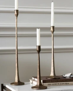 VND7974 Guru Creations Antique Brass Gatecrest