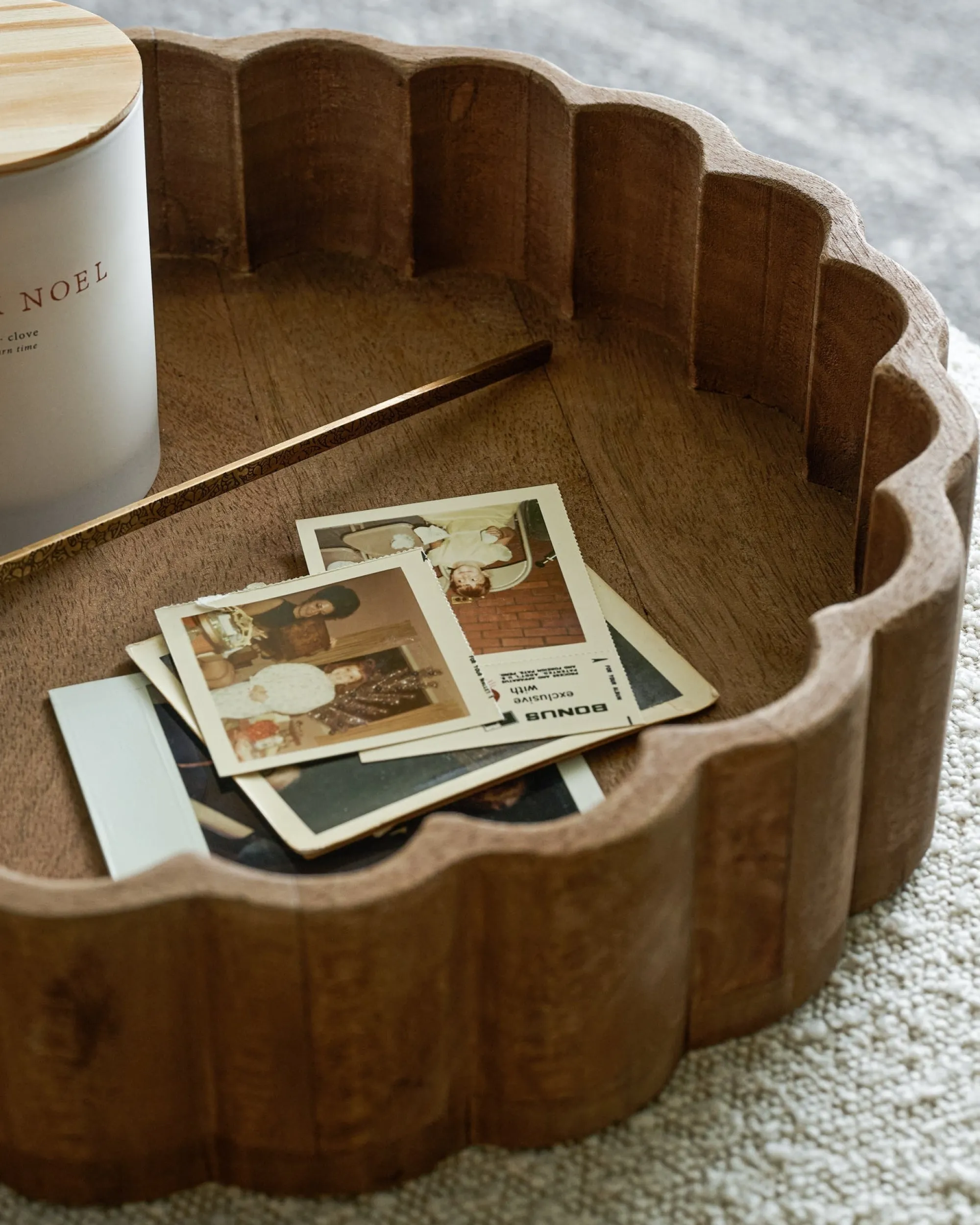 VND6622 ARVIND EXPO-CRAFTS Antiqued Wood Scalloped Tray