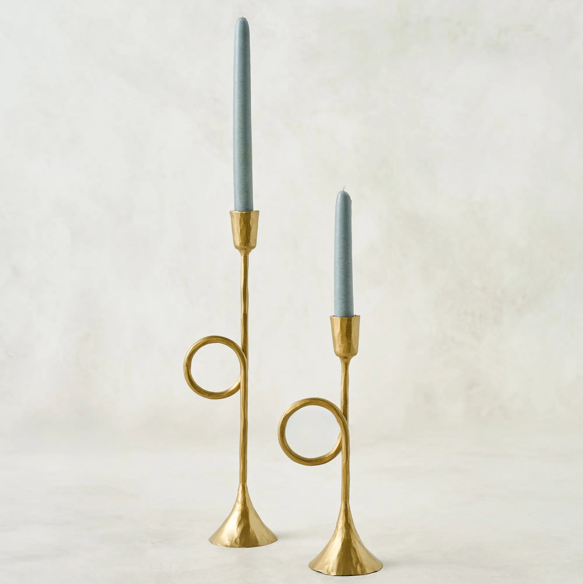 VND0164 Creative Co-op Inc Antique Inspired Trumpet Taper Holder