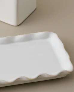 VND7817 FOXSTONE DEVELOPMENT CO.,LTD Antique White Margaret Butter Dish