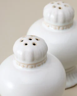 VND7817 FOXSTONE DEVELOPMENT CO.,LTD Antique White Margaret Vintage-Inspired Salt + Pepper Set