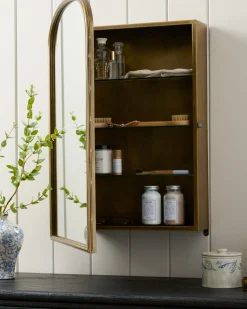 VND6561 FUJIAN BESTBUY ARTS&CRAFTS CO.,LTD. Archer Medicine Cabinet