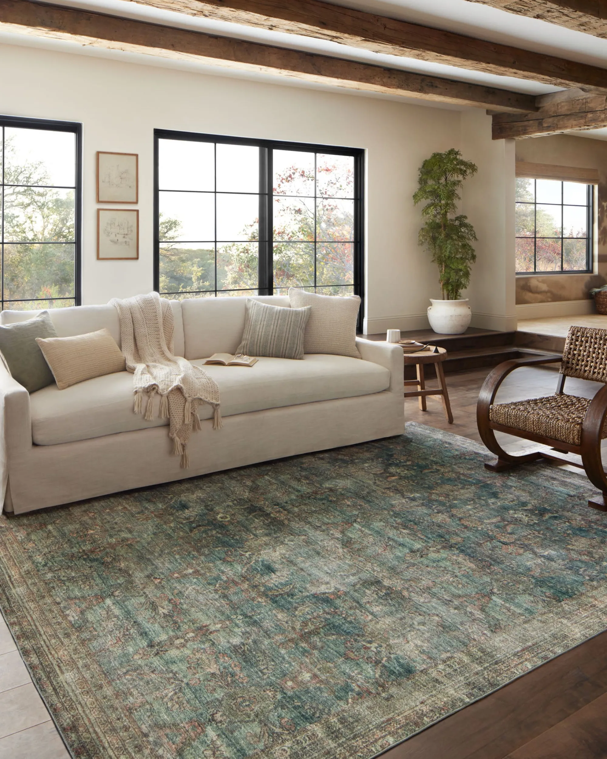 VND0086 Loloi Inc Banks Ocean Spice Rug