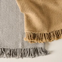 VND7018 Makerspalm, LLC Basketweave Throw