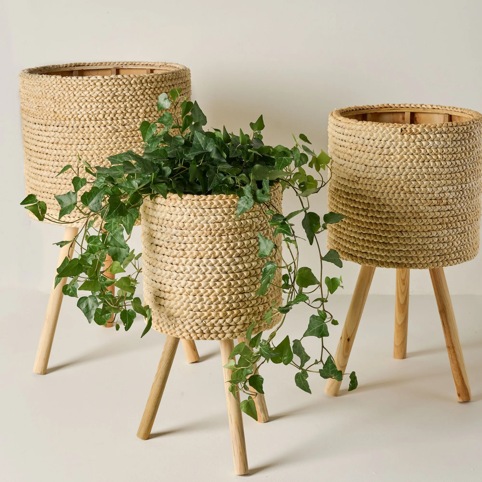 VND0092 Melrose International, LLC Bleached Woven Plant Stands