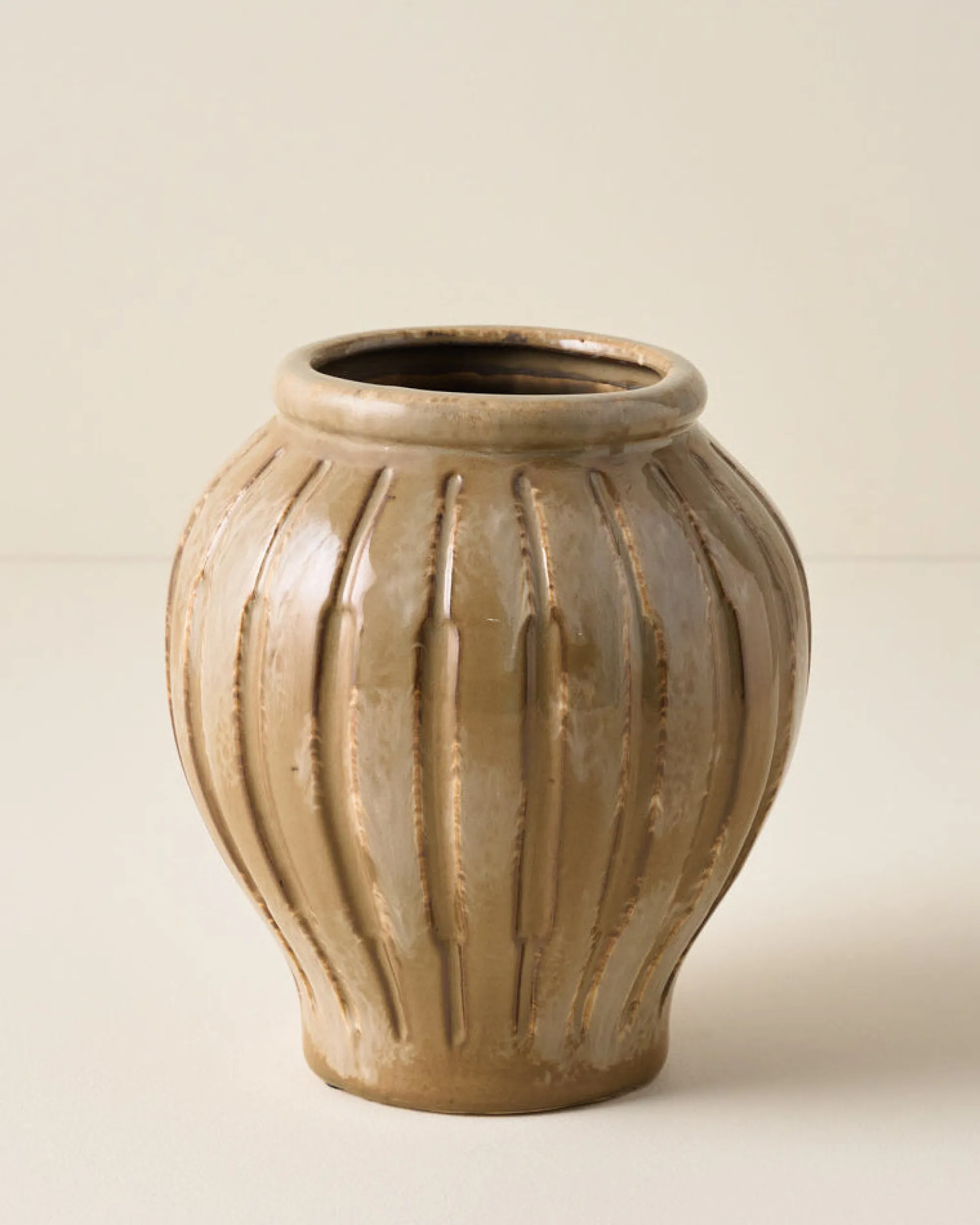 VND0164 Creative Co-op Inc Callum Ribbed Vase