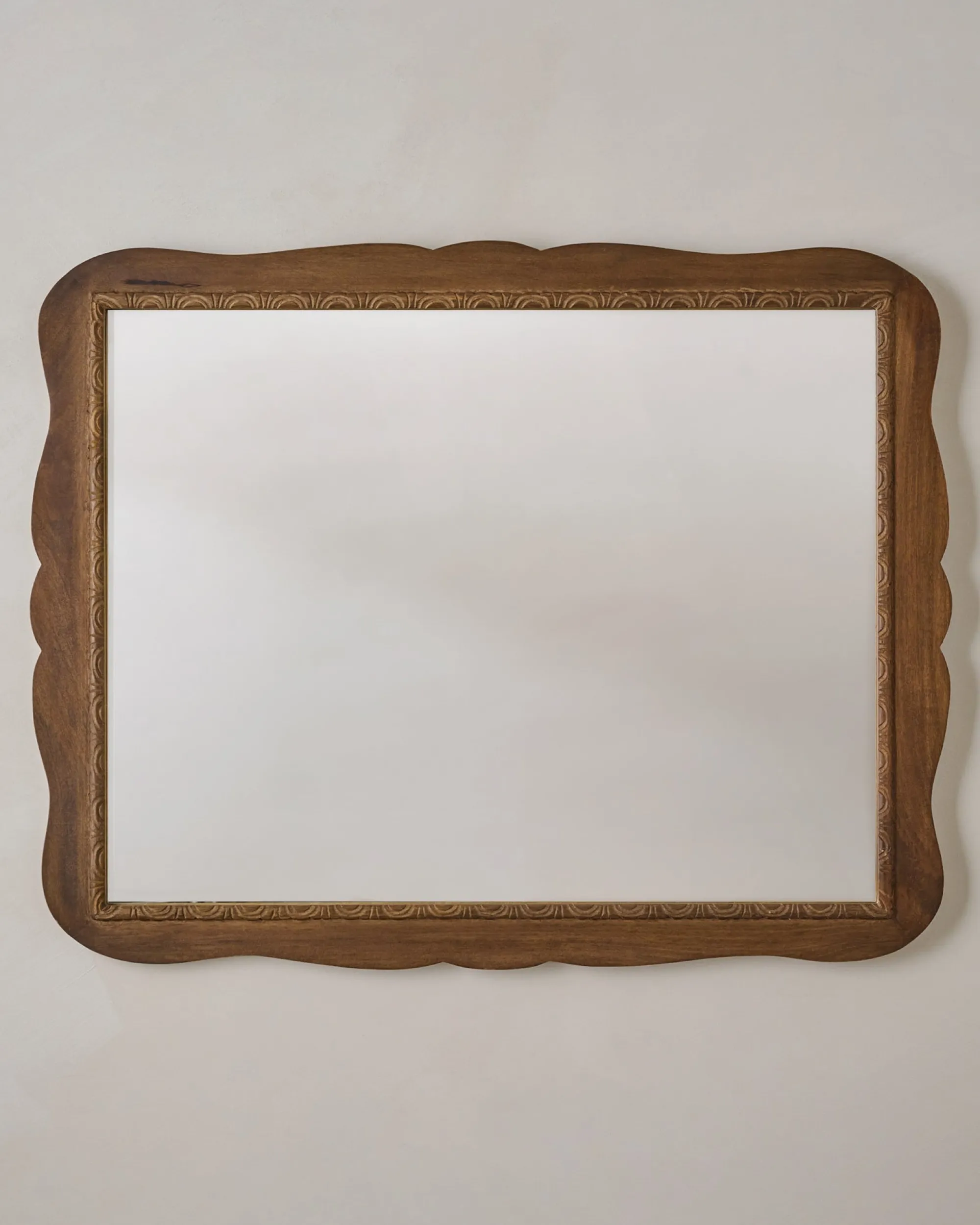 VND8122 R R INDUSTRIES Caroline Carved Wood Mirror