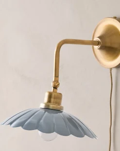 VND8010 Decodesign Interior Carolyn Enamel Plug-in Sconce