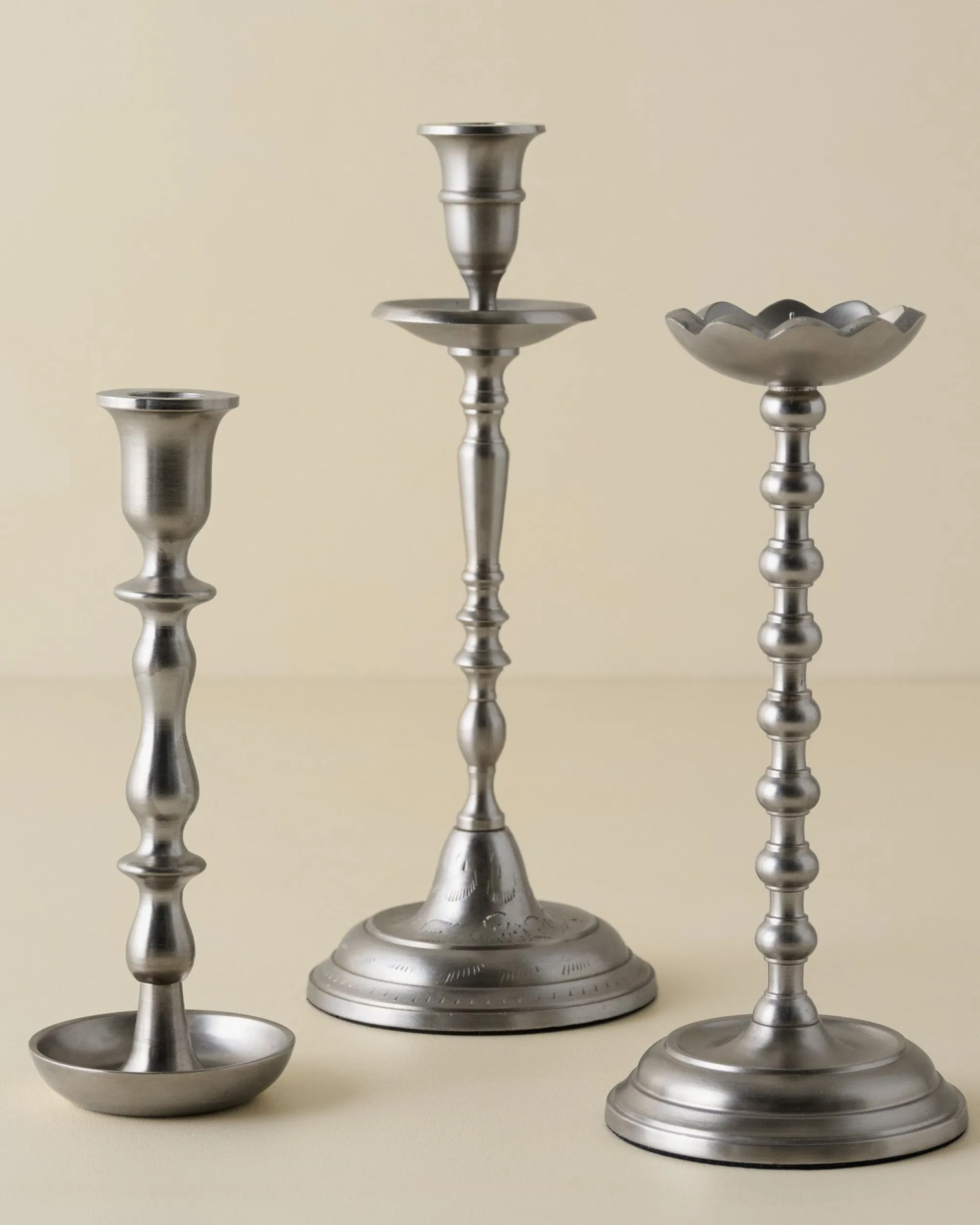 VND7371 True Home Decor Pvt Ltd Cassandra Candle Holder
