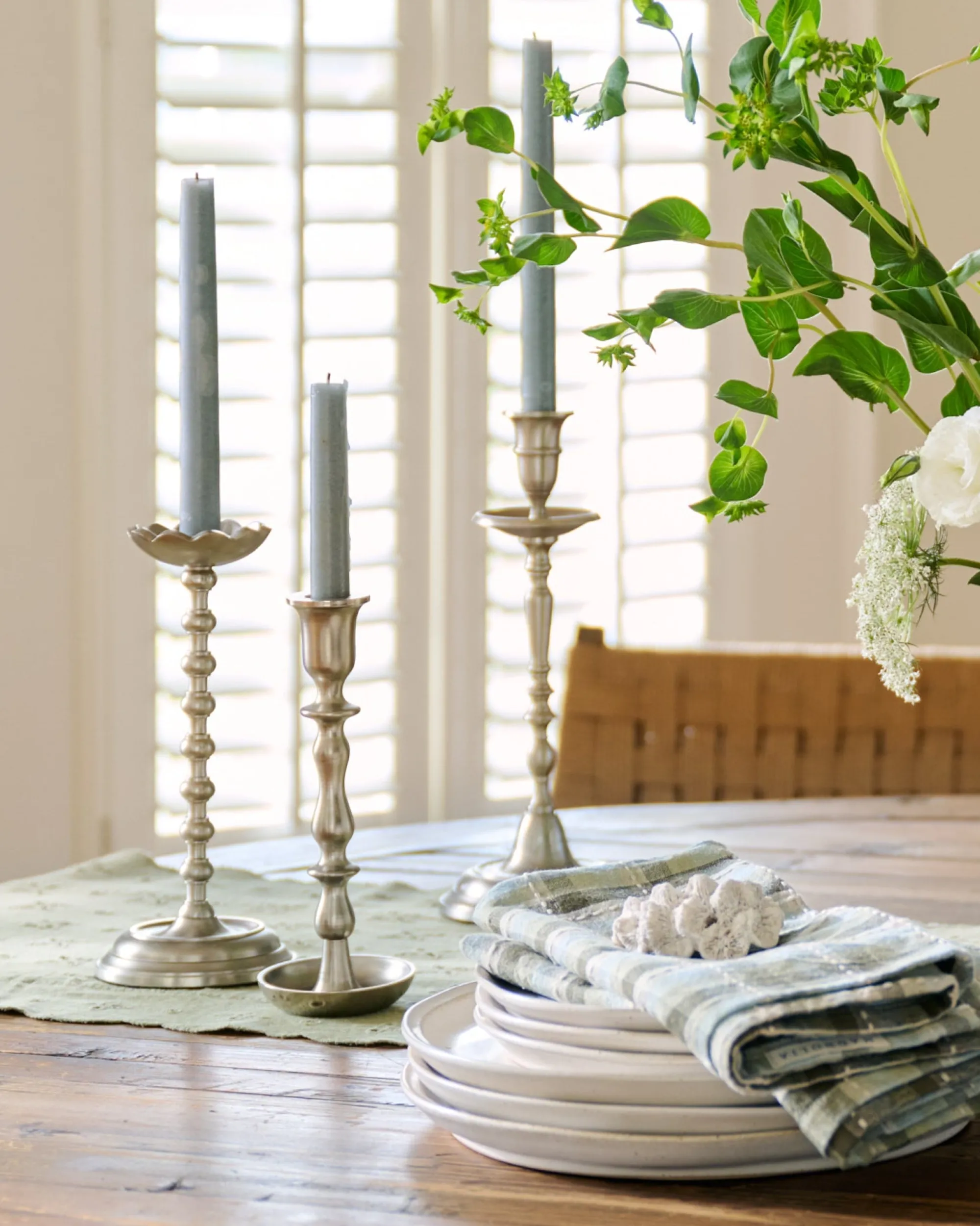 VND7371 True Home Decor Pvt Ltd Cassandra Candle Holder