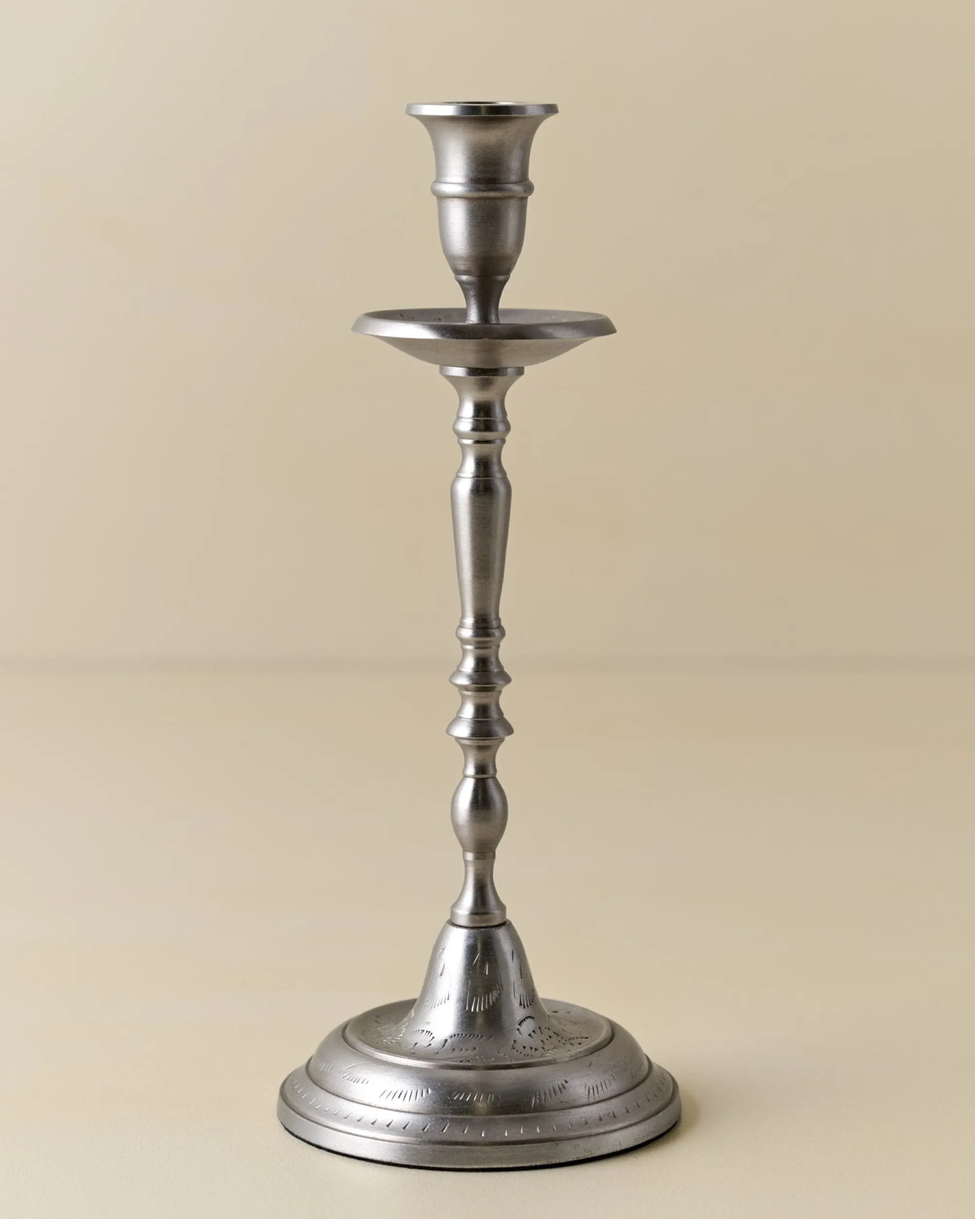 VND7371 True Home Decor Pvt Ltd Cassandra Candle Holder