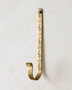 VND6714 BRASAGE Celine Etched Brass Hook