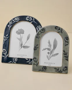 VND0164 Creative Co-op Inc Ceramic Arched Floral Photo Frame