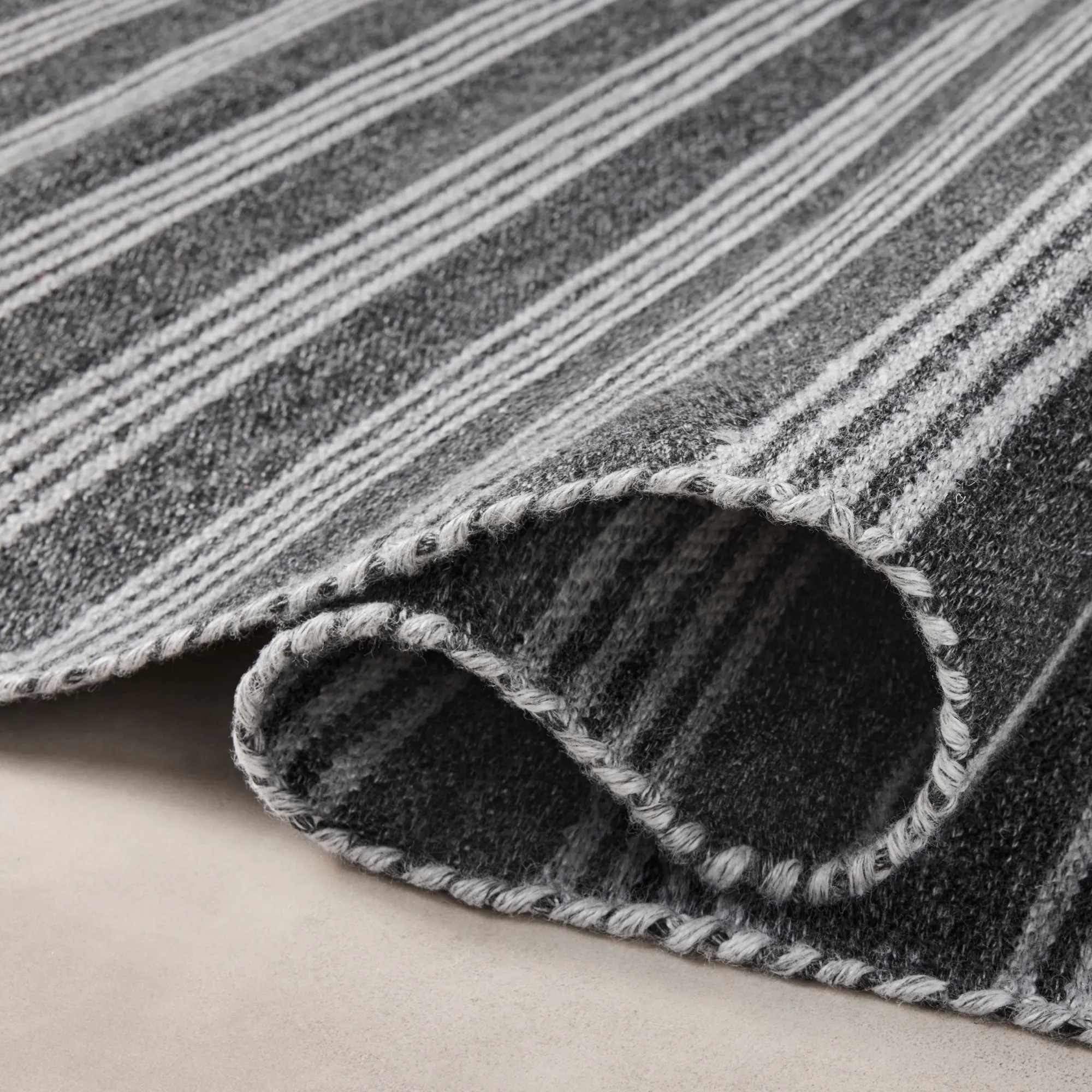 VND0086 Loloi Inc Charlie Charcoal Grey Rug