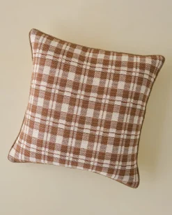 VND8328 FA HOME AND APPAREL PVT LTD Chloe Pillow