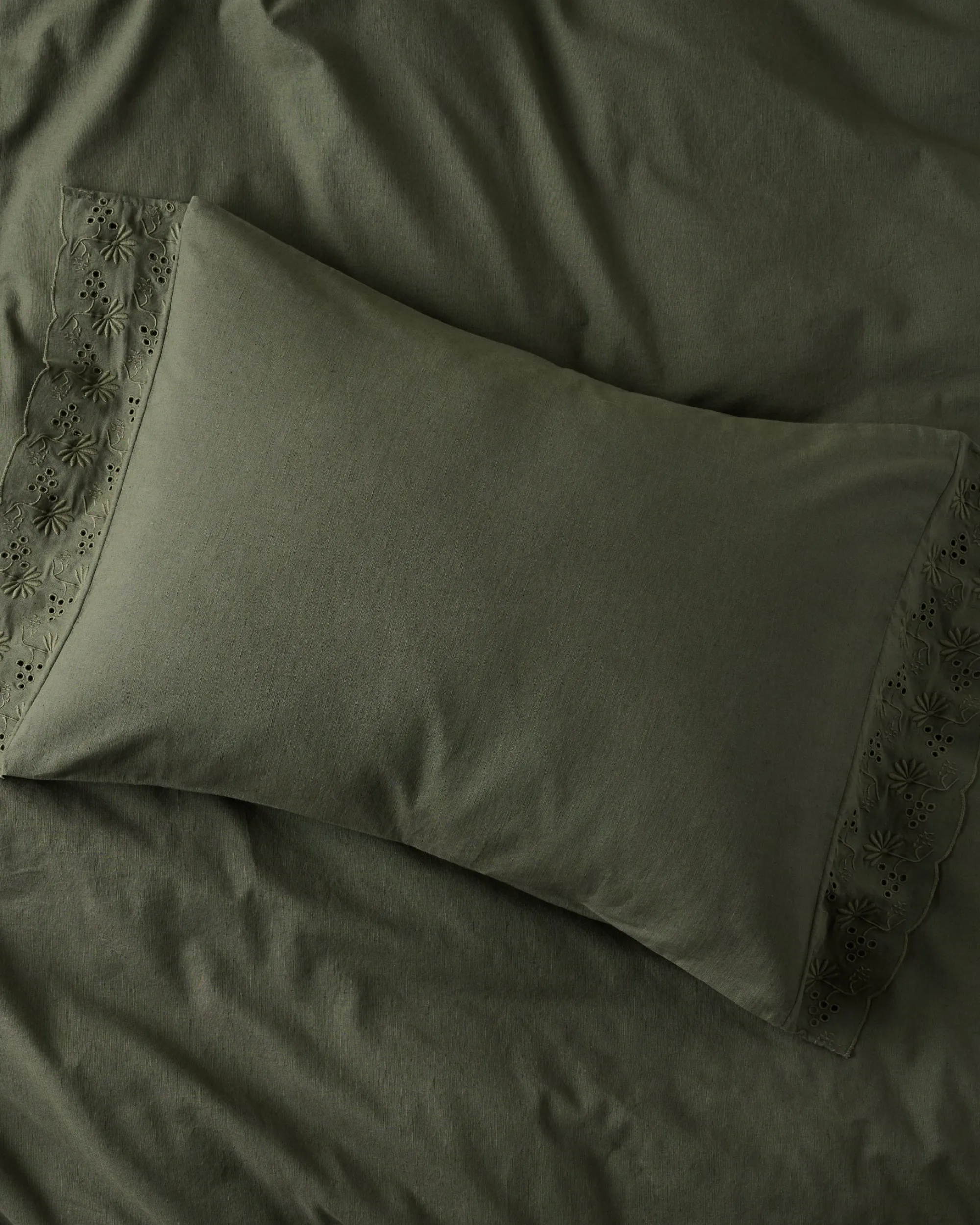 VND8328 FA HOME AND APPAREL PVT LTD Clara Eyelet Flange Sham