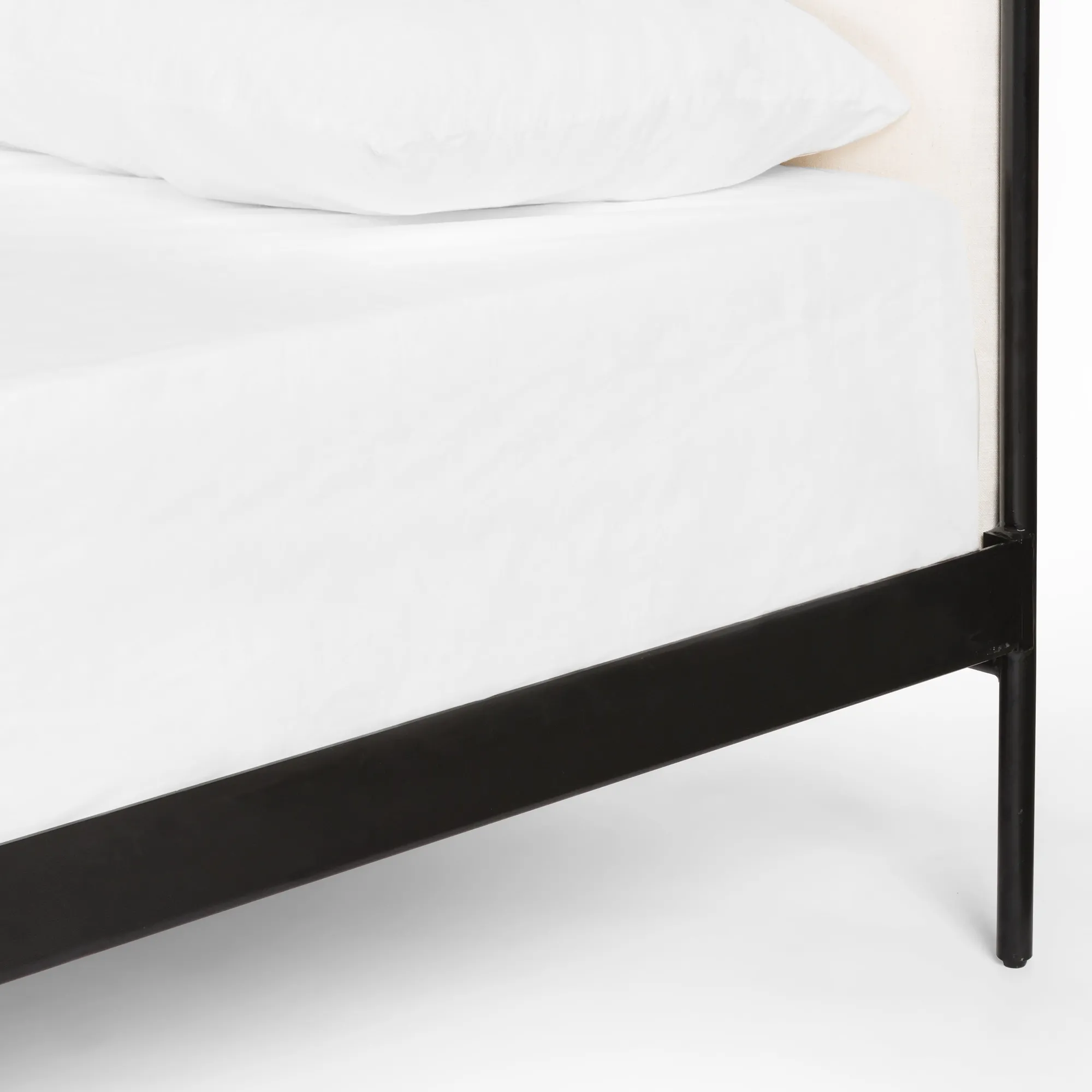 VND6200 Four Hands, LLC Colette Bed