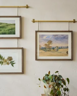 VND8122 R R INDUSTRIES Colleen Wood and Brass Rail Picture Frame