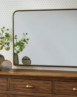 VND6561 FUJIAN BESTBUY ARTS&CRAFTS CO.,LTD. Collin Ribbed Brass Mantel Mirror