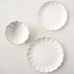 Magnolia Cream Scalloped 3-Piece Place Setting