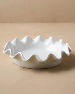 VND7018 Makerspalm, LLC Cream Scalloped Pie Dish