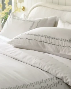 VND8328 FA HOME AND APPAREL PVT LTD Daphne Green Cross-Stitch Duvet Cover