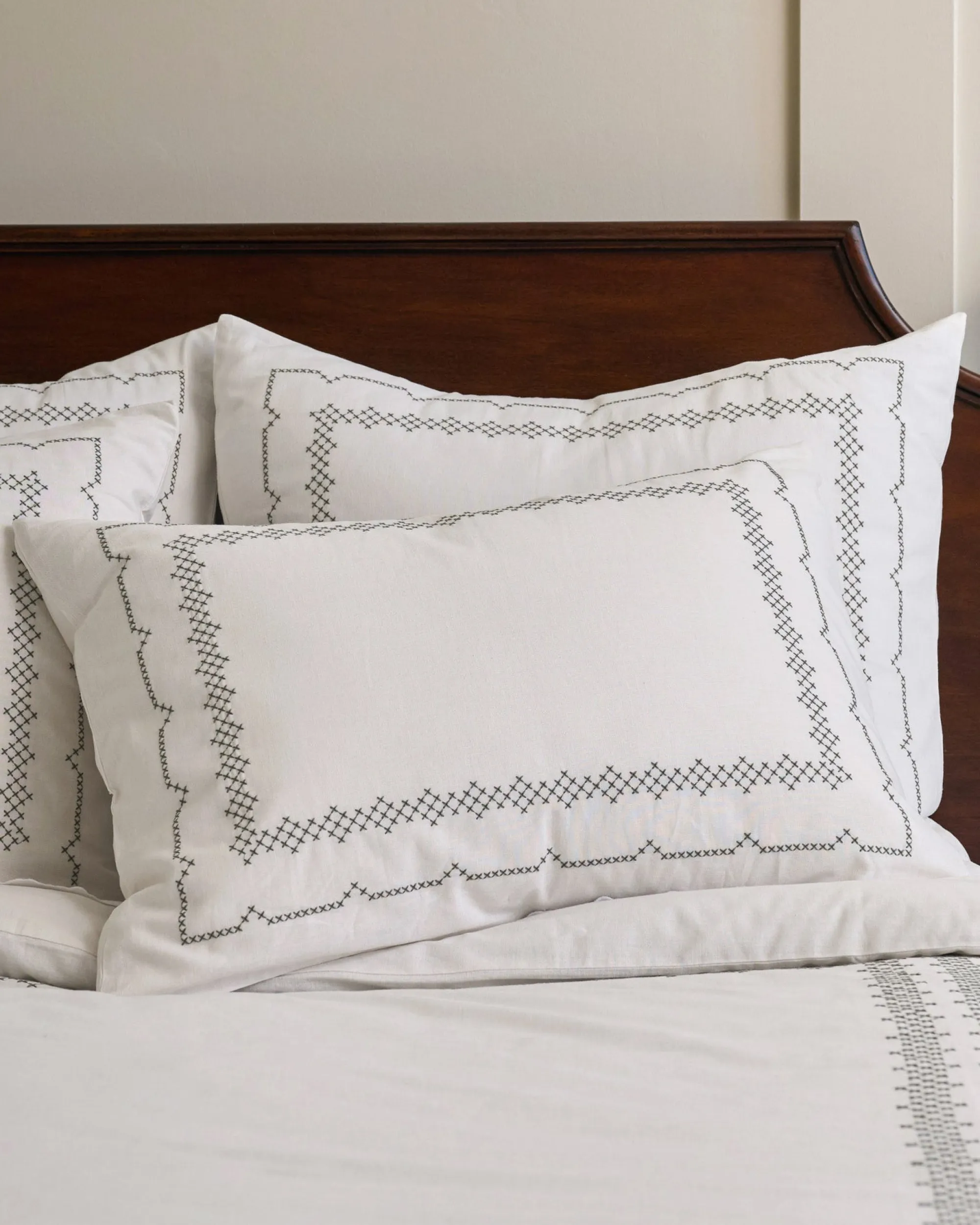 VND8328 FA HOME AND APPAREL PVT LTD Daphne Green Cross-Stitch Sham
