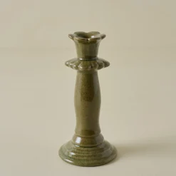 VND7018 Makerspalm, LLC Dara Floral Taper Holder