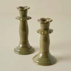 VND7018 Makerspalm, LLC Dara Floral Taper Holder