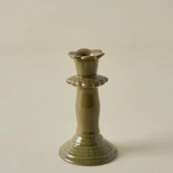 VND7018 Makerspalm, LLC Dara Floral Taper Holder