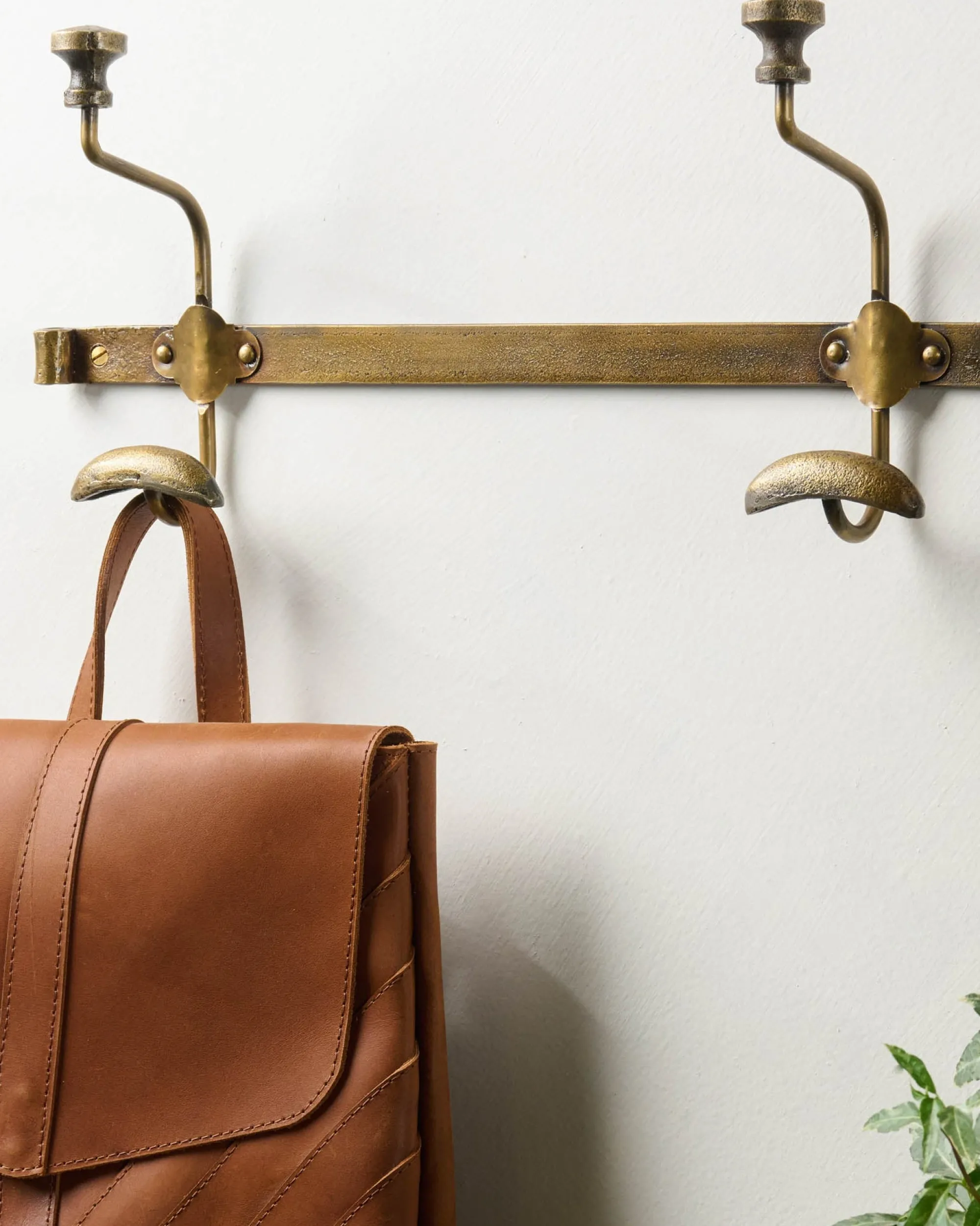 VND6628 Quality Products of India Duke Antique Brass Metal Wall Hooks
