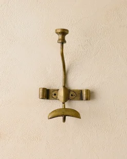 VND6628 Quality Products of India Duke Antique Brass Metal Wall Hooks