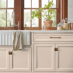VND0188 Kilz - Masco Coatings Dutch Tulip - Trim, Door + Cabinetry Paint