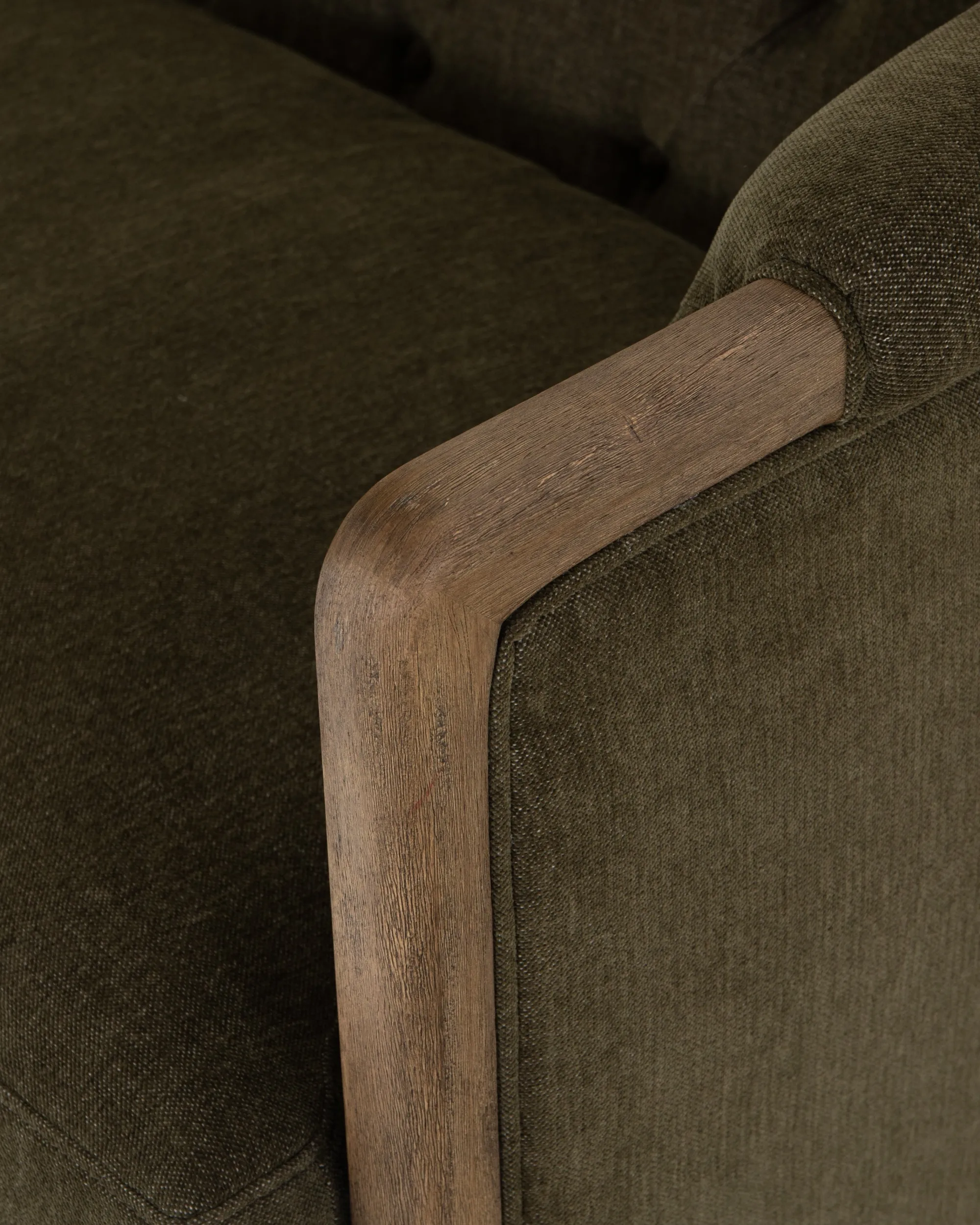 VND6200 Four Hands, LLC Elliott Sofa