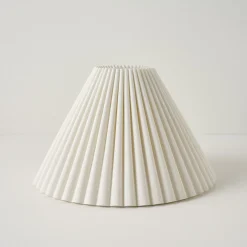 VND6475 StyleCraft Home Collection Empire Scallop Shade