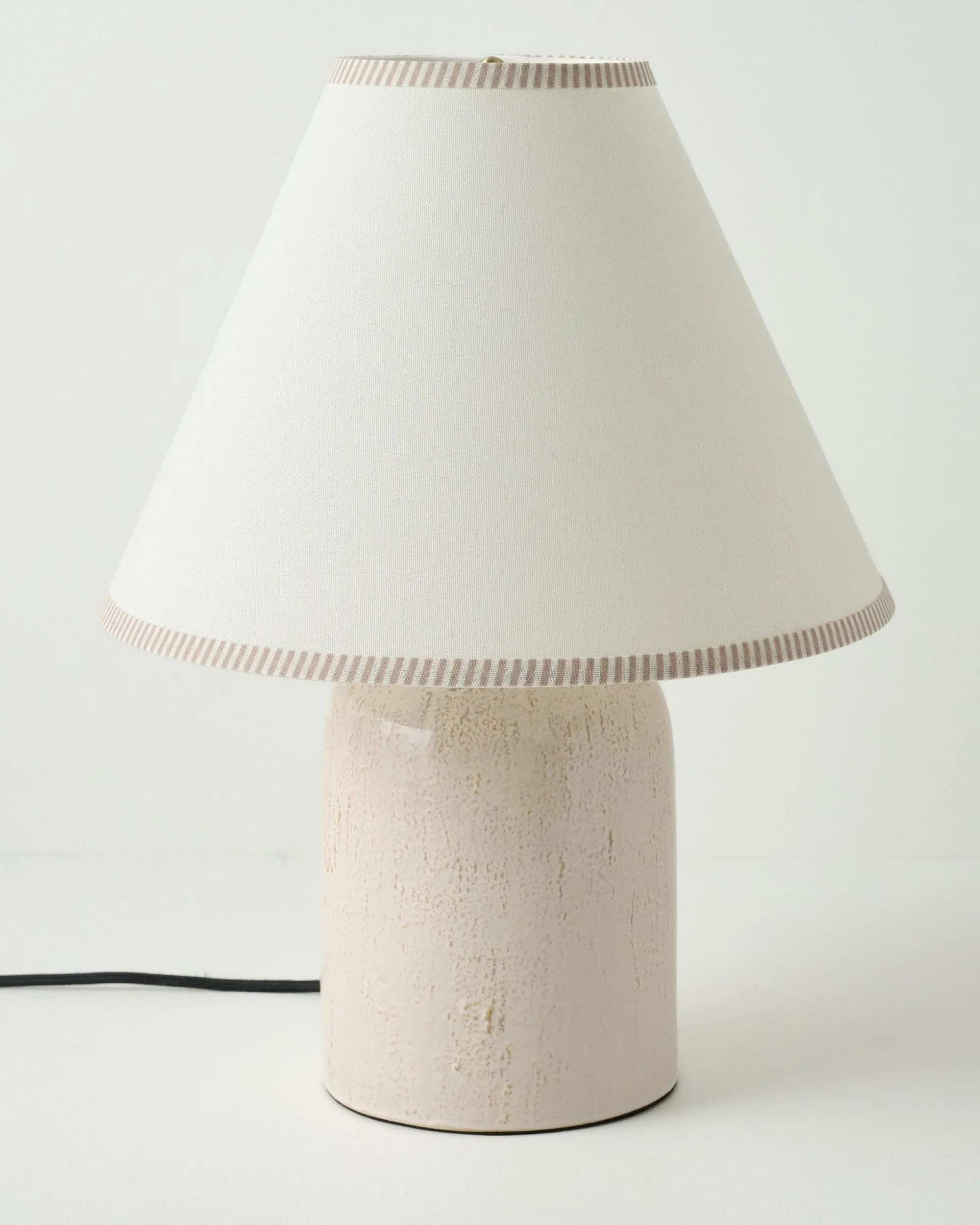 VND6475 StyleCraft Home Collection Farrah Table Lamp - Textured Cream