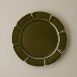 VND7817 FOXSTONE DEVELOPMENT CO.,LTD Fern Green Luna Scalloped Plate