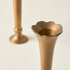 VND6624 GULATI EXPORTS Flannery Scalloped Brass Bud Vase