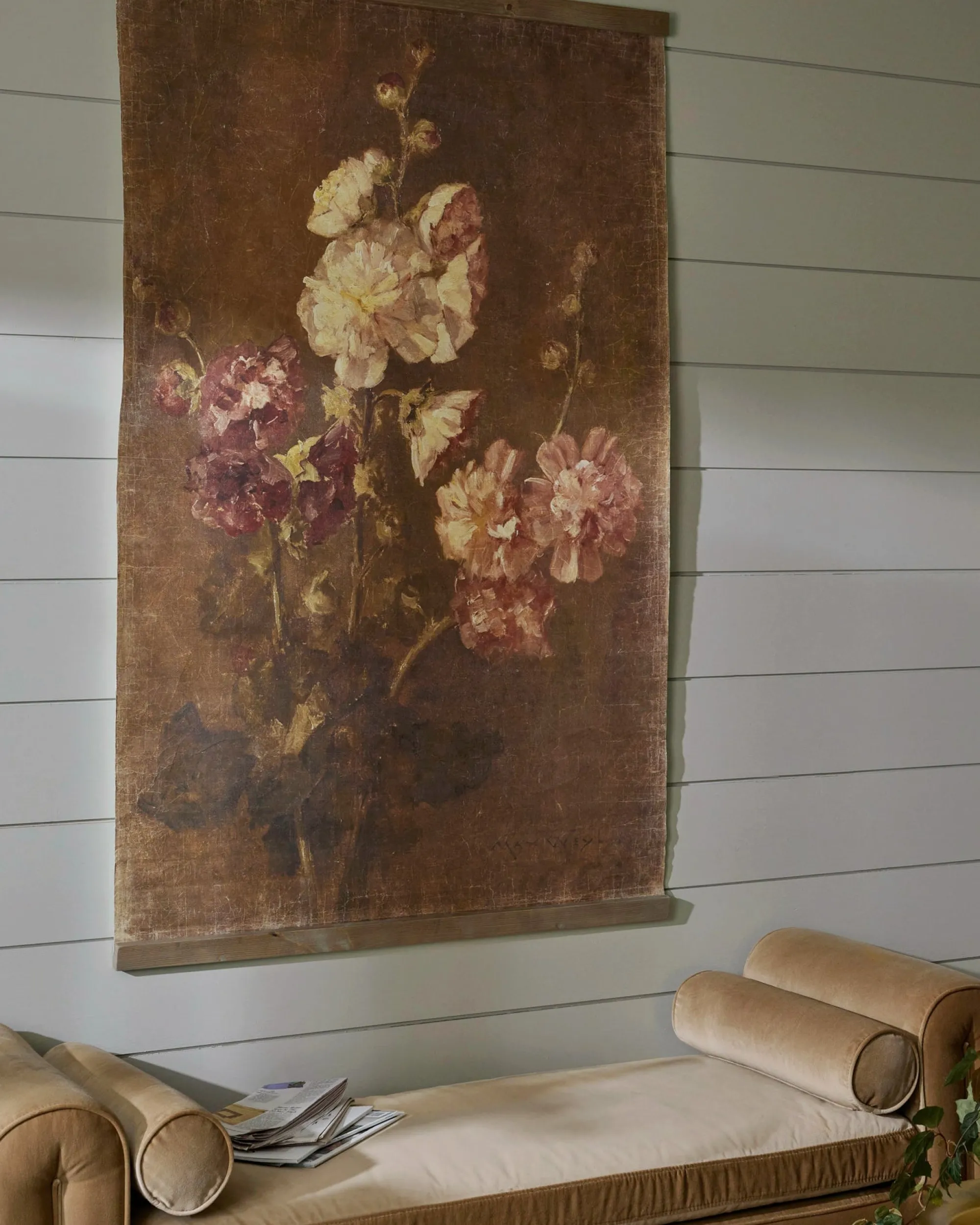 VND0164 Creative Co-op Inc Floral Trio Vintage Tapestry