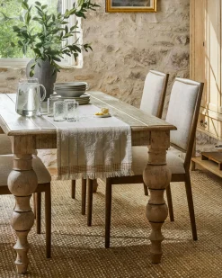 VND2729 Classic Concepts Inc Florence Dining Table