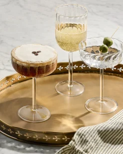 VND8124 Transparent Overseas Fluted Wine Glass