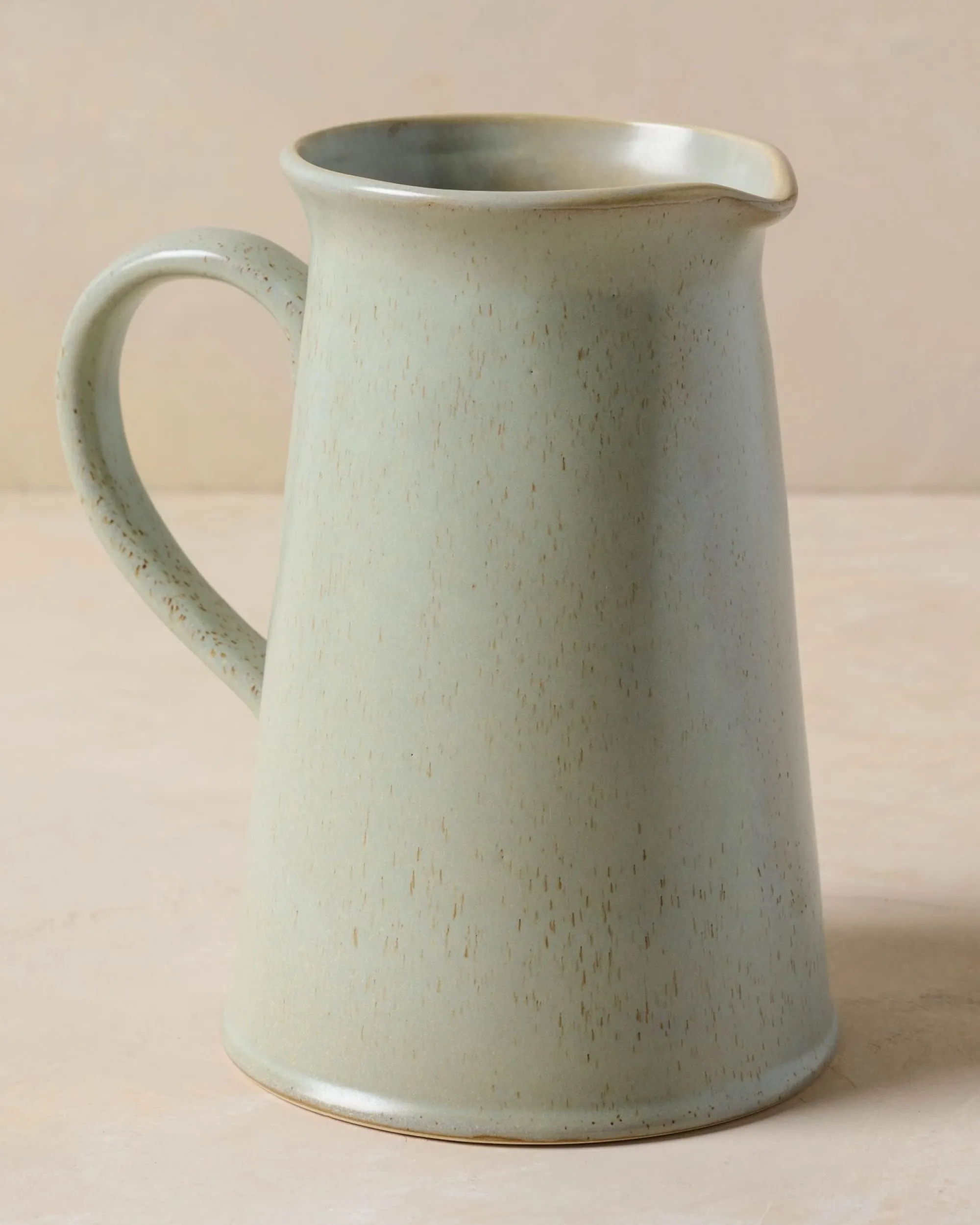 VND6562 Chaozhou Highland Crafts Company Ltd French Grey Pitcher