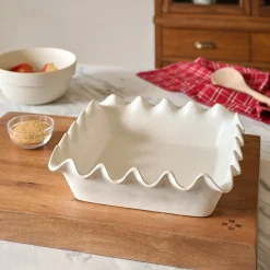 VND7018 Makerspalm, LLC French White Scalloped 9x9 Baking Pan
