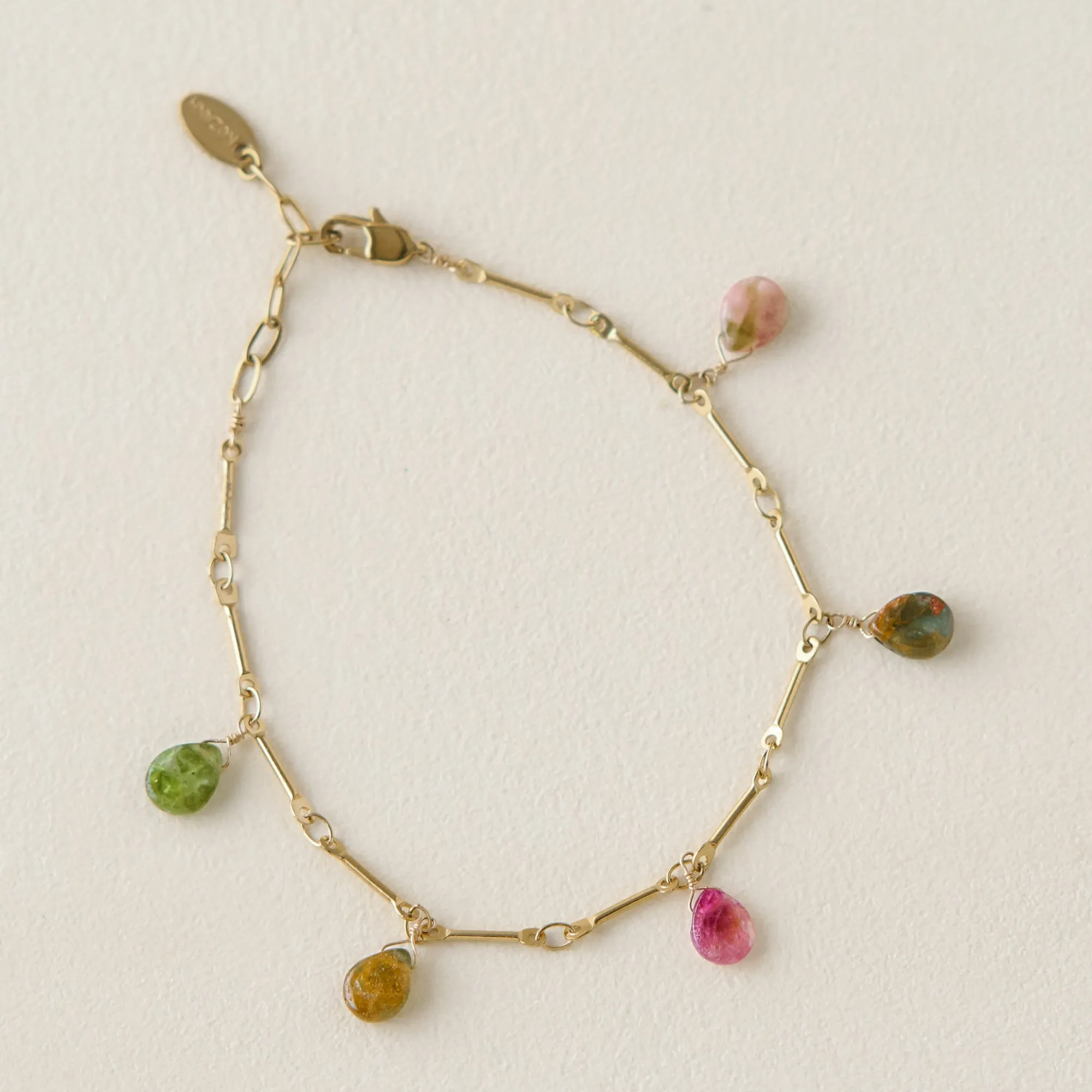 VND8676 Kozakh Incorporated Geral Bracelet