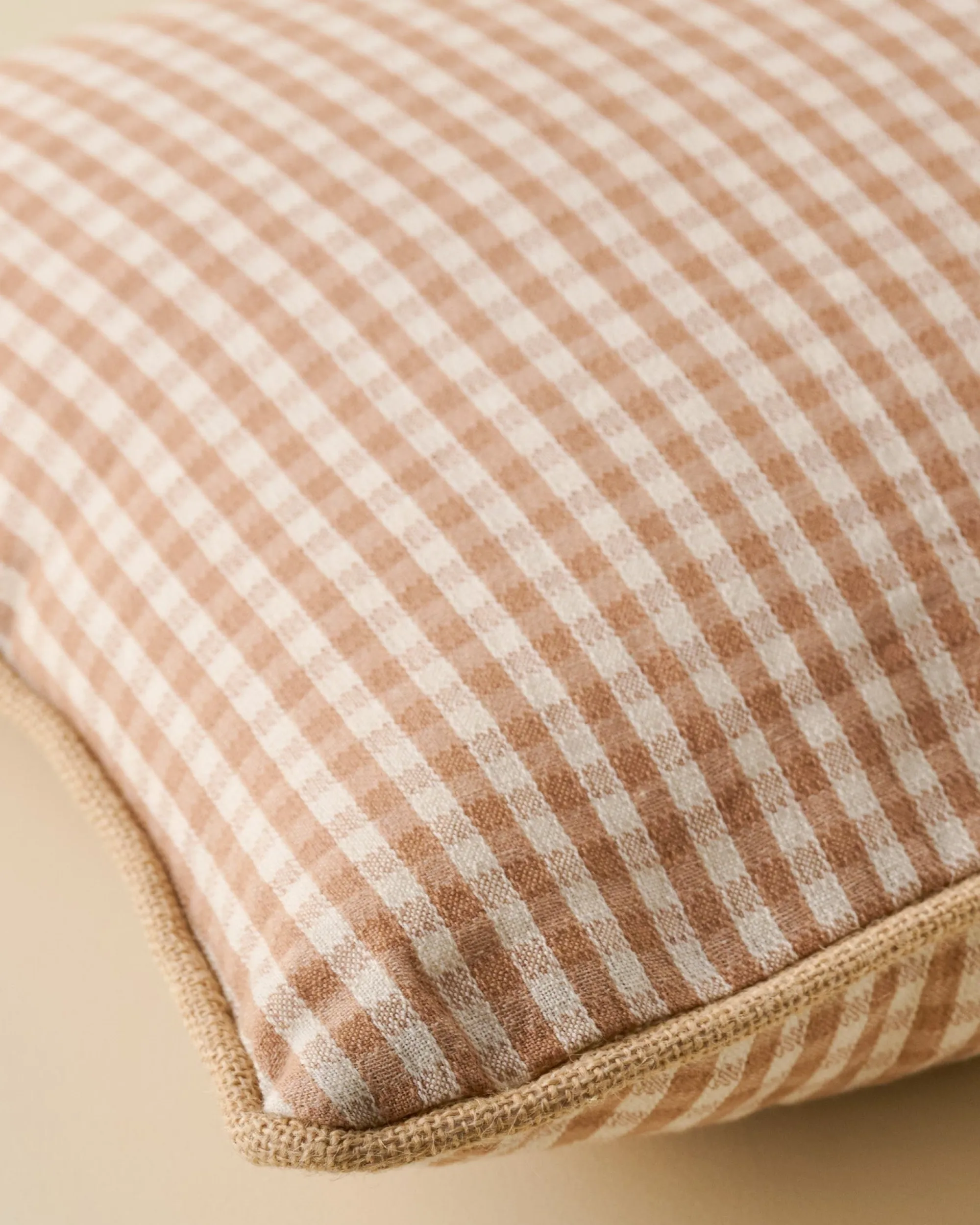 VND6843 KARUR GOLDLINE EXPORTS LLP Gingham Small Lumbar Pillow - Toast