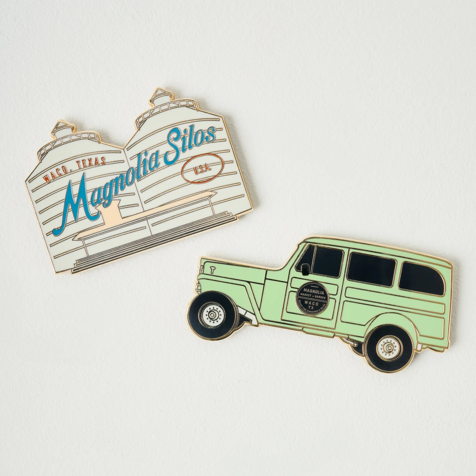 VND3322 Three Potato Four Green Jeep Colored Enamel Magnet