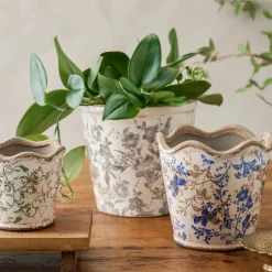 VND0078 K & K Interiors, Inc. Green Scalloped Distressed Planter
