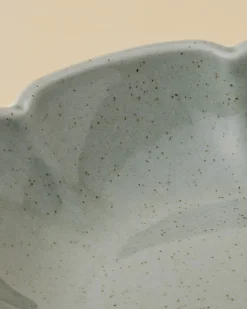 VND7817 FOXSTONE DEVELOPMENT CO.,LTD Green Speckle Heirloom Scallop Pasta Bowl